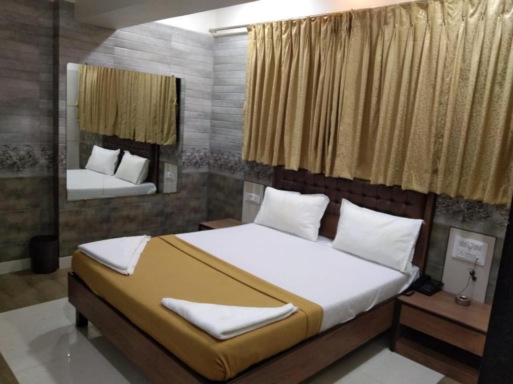 מומביי Hotel Royal Residency מראה חיצוני תמונה