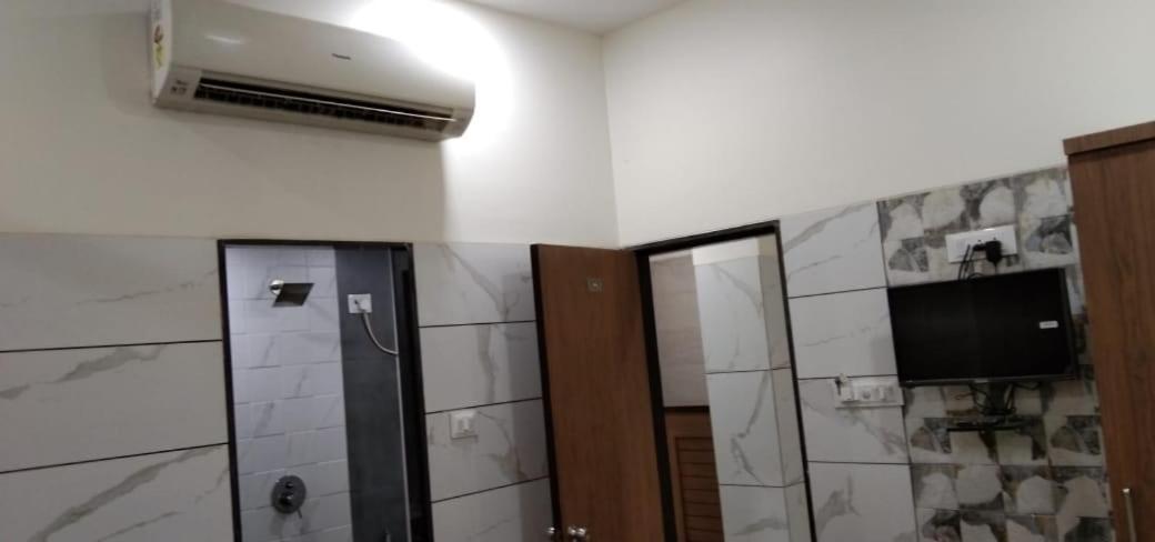 מומביי Hotel Royal Residency מראה חיצוני תמונה
