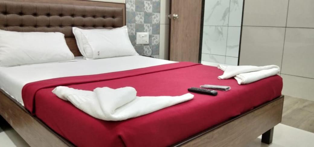 מומביי Hotel Royal Residency מראה חיצוני תמונה