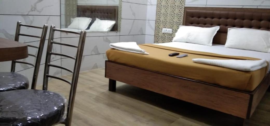 מומביי Hotel Royal Residency מראה חיצוני תמונה