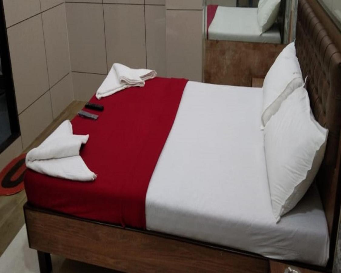 מומביי Hotel Royal Residency מראה חיצוני תמונה
